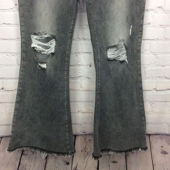Risen LA Jeans Women's Sz 1XL Charcoal Wash Mid Rise Flare Distressed Button Fly - Picture 8 of 12